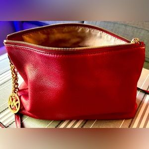 Michael Kors Trisha Medium Pebbled Leather Crossbody Bag